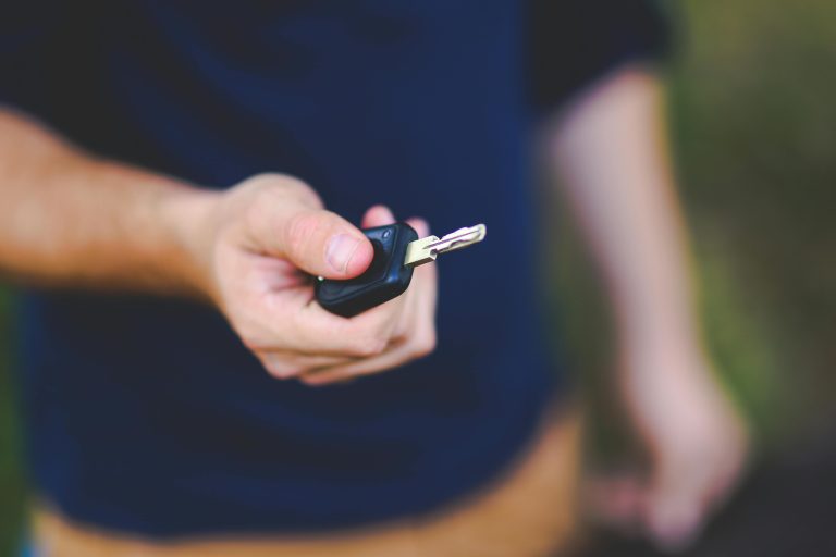 car keys renting a car in abruzzo italy